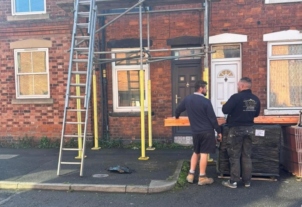 J&B Roofing Team
